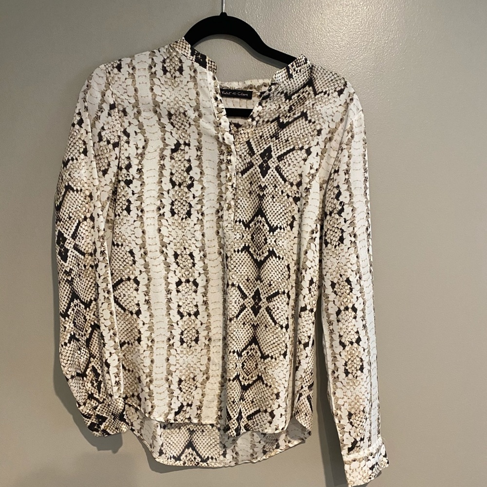 Snake blouse